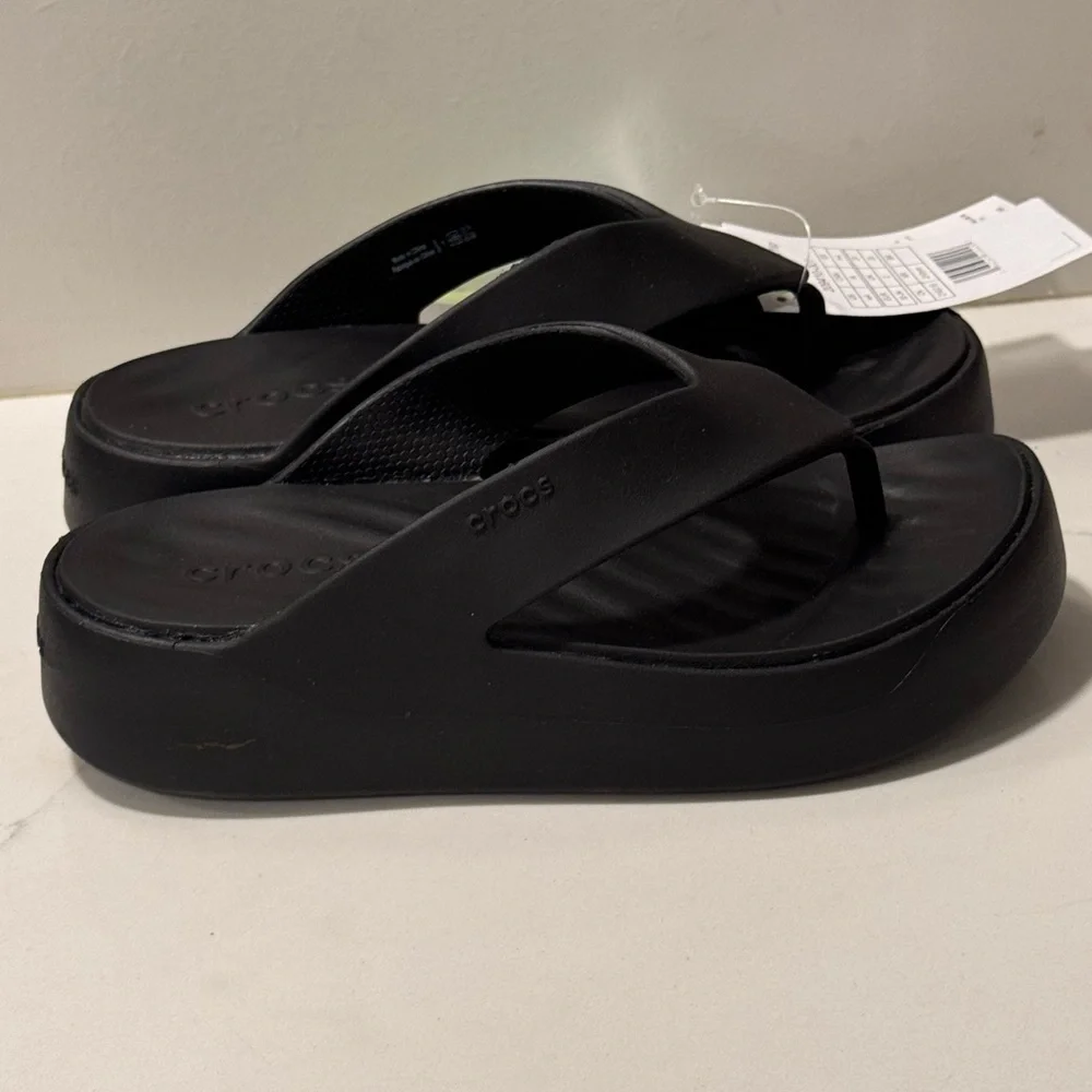 CROCS Getaway Platform Sandals Comfort-Focused Design
